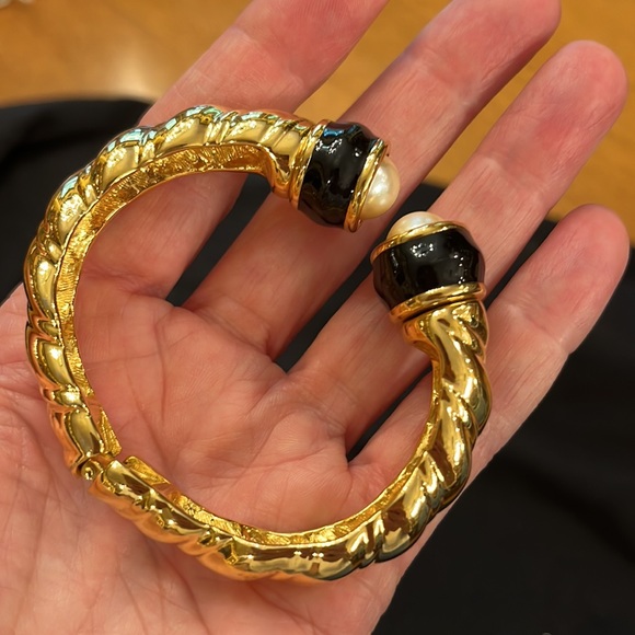 Vintage Joan Rivers Chunky Gold Pearl Clamper Cuff Bracelet Heavy Solid - Picture 14 of 16